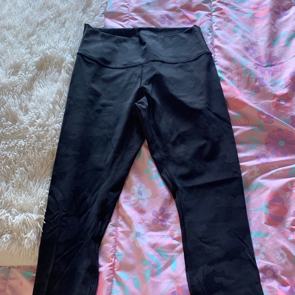 Lululemon camo leggings EUC